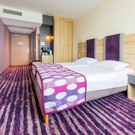 Galaxy Hotel-2
